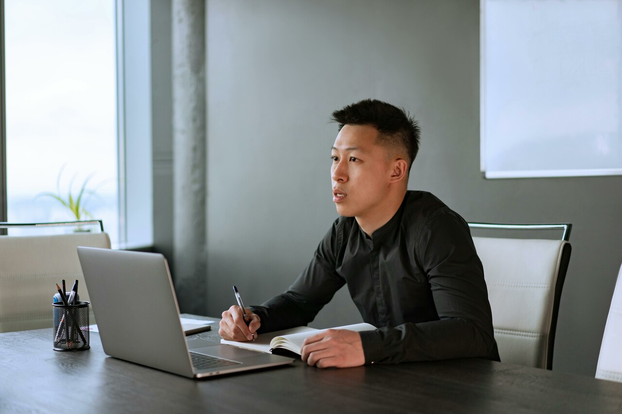 How To Protect Yourself From Loan Scams & Money Lender Scams