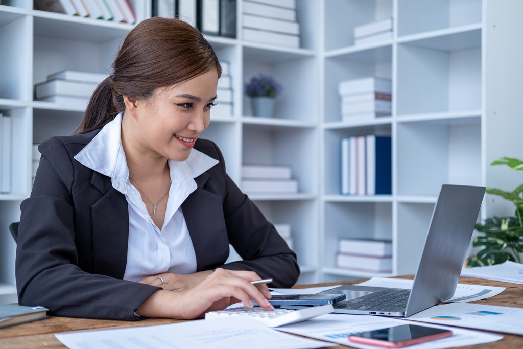 Guide To Licensed Money Lenders' Interest Rate In Singapore